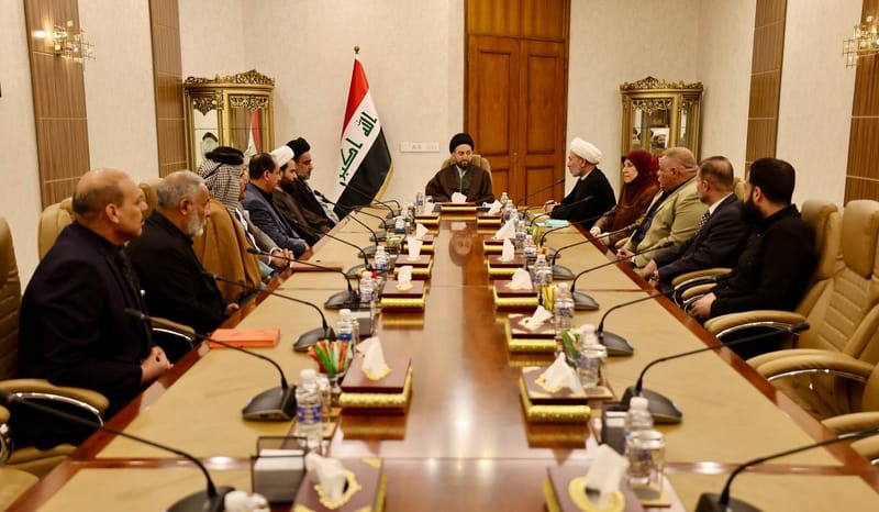 الحكيم يلتقي  مجلس شورى الإنتفاضة الشعبانية المباركة يتقدمهم السيد حيدر الحسيني أمين المجلس