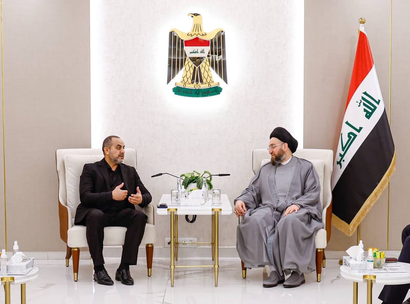 التقي سماحة السيد عمار الحكيم  وفدا من أعضاء مجلس محافظة ذي قار برئاسة الأستاذ عزت الناشي