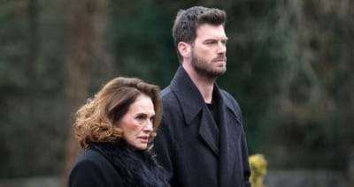 Dışarıya Aslan Anasına Kedi: Anasının Oğulları