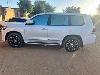 قوات الدعم السريع والميليشيات المتحالفة معها متهمة بنهب المركبات، بما في ذلك تلك التي تحمل مساعدات إنسانية