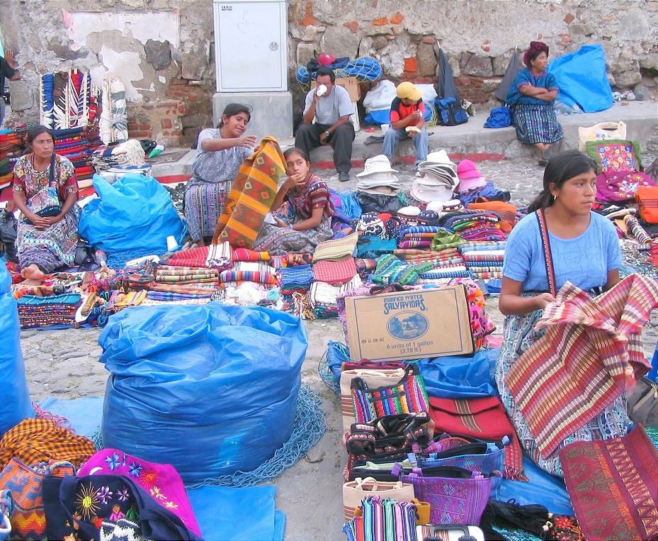 Vendedoras de tejidos en Antigua Guatemala