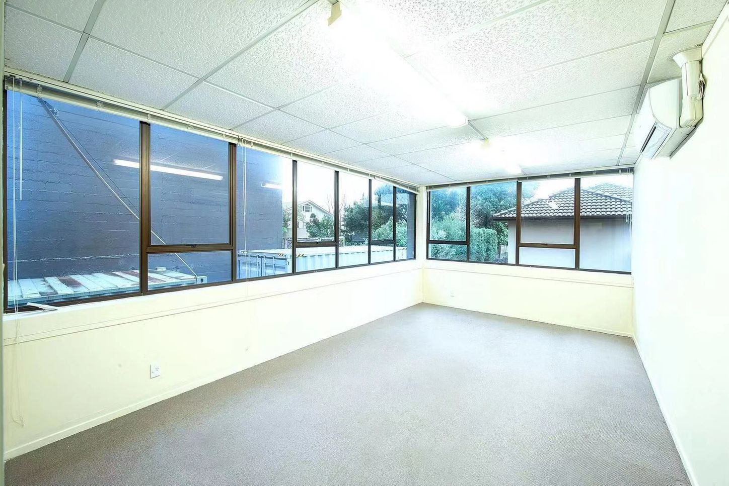 Work / Office space on Woodbine Avenue, Greenlane