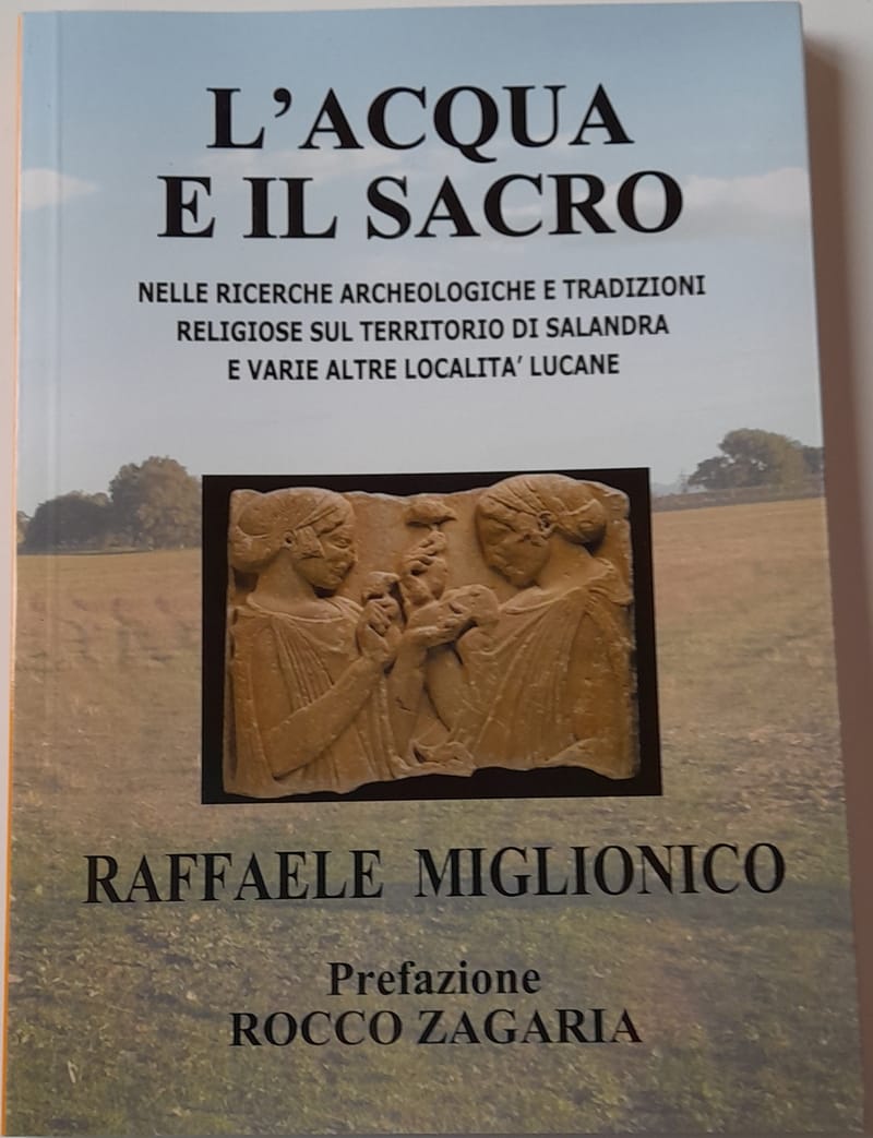 L'acqua e il sacro di Raffaele Miglionico