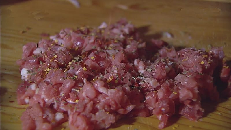 Salsiccia in Olio (a salzezz nda l'uggh)