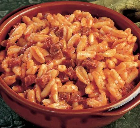 Cavatelli con pezzente  (I cavatidd pu pzzend)
