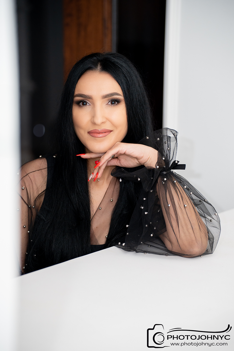 Cântăreață de muzică populară