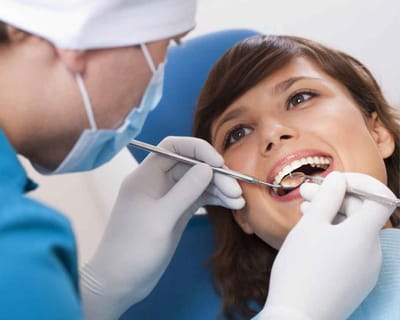 What is a Denturist and How to Get Them?