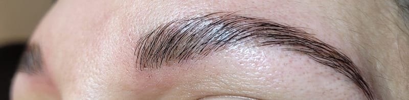 Lamination des sourcils