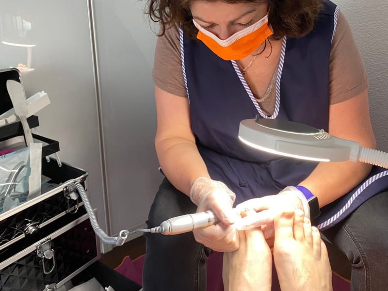 Arbeit mit meiner Fusspflege Maschine