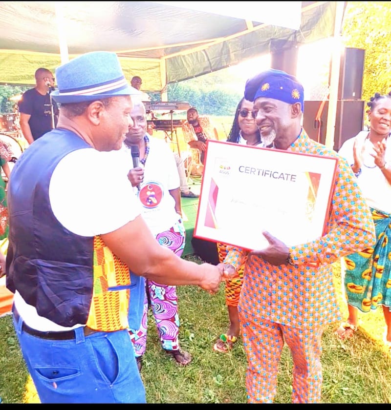 AGUS HONOURS SENIOR MEMBERS OF THE GHANAIAN COMMUNITY