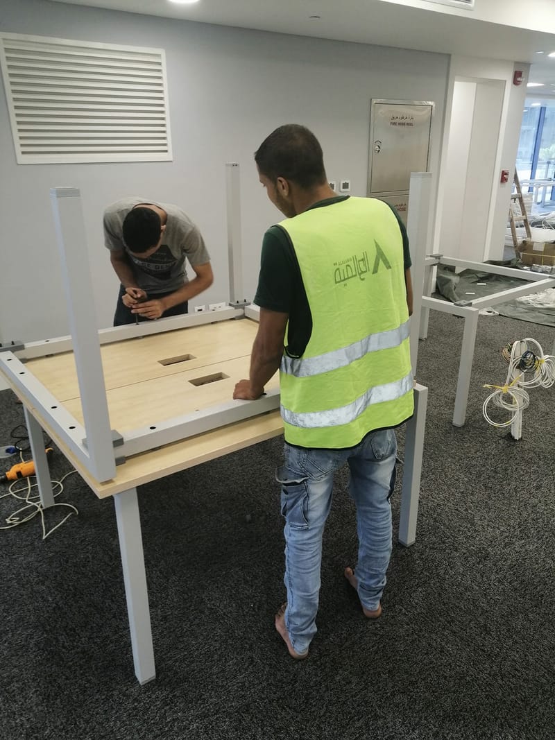 بعض الصور من اعمالنا { أثاث مكتبي }