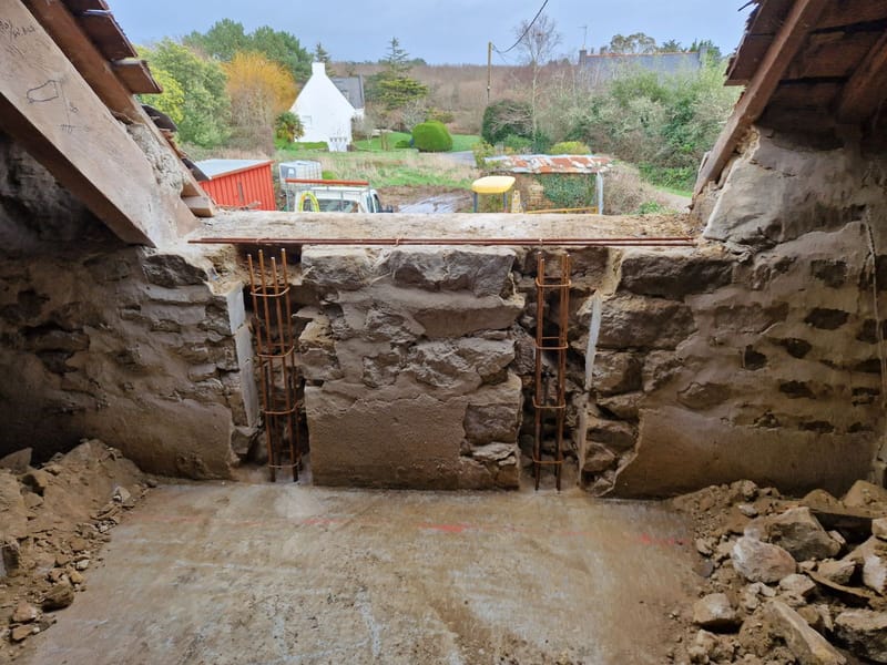 FRANGEMENT ET LUCARNE PIERRE