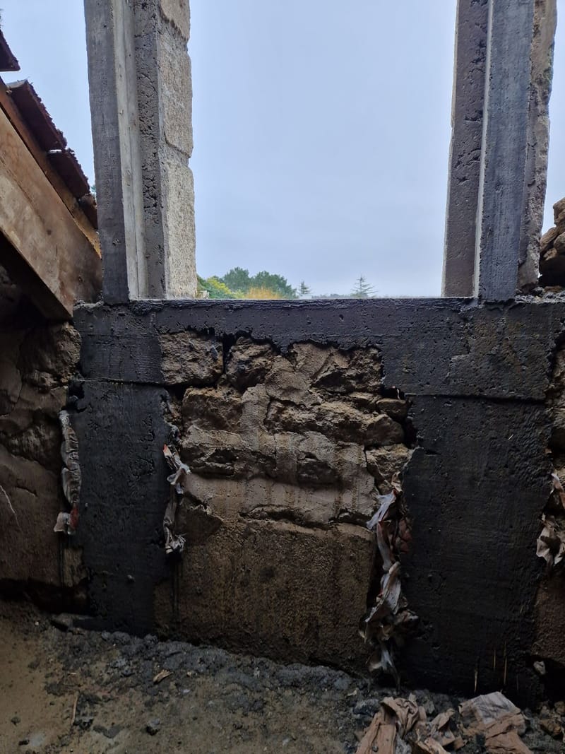 FRANGEMENT ET LUCARNE PIERRE