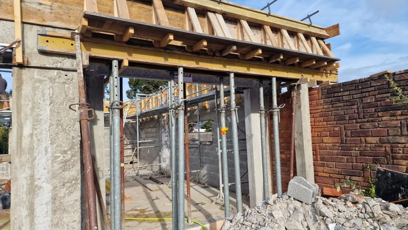 SUPPORT POUR OSSATURE BOIS