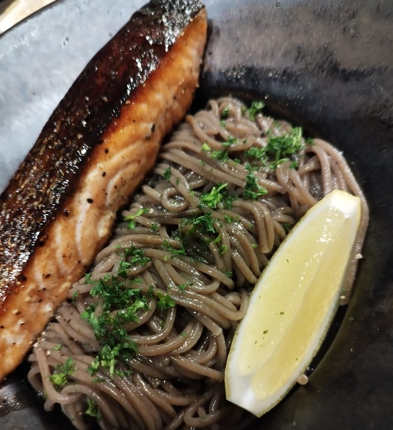 Salmon with cold soba