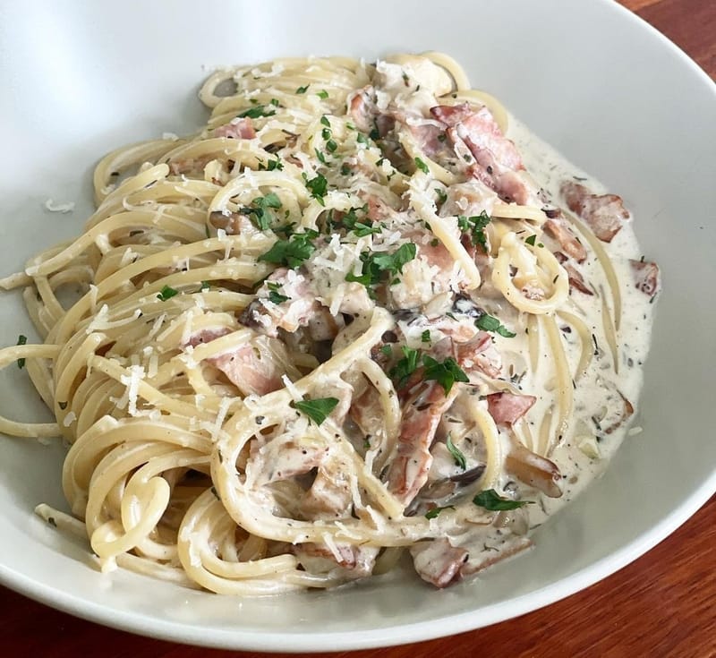 Spaghetti white sauce