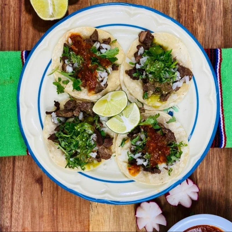 TACOS CON CARNE