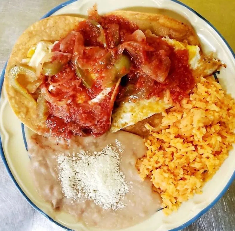 HUEVOS RANCHEROS