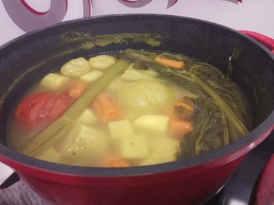 מרק ירקות עשיר בחמש דקות