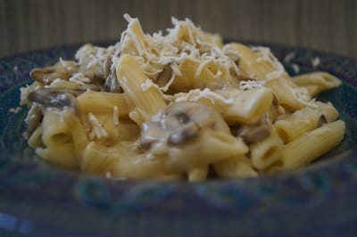 פסטה  ברוטב שמנת פטריות