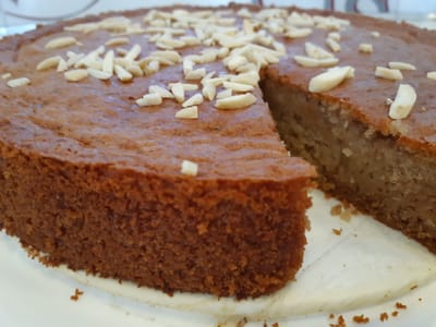 עוגת דבש רכה ועסיסית