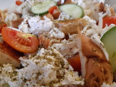 סלט טוסט ובולגרית