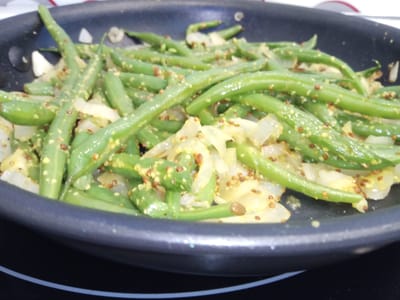 שעועית ירוקה עם חרדל