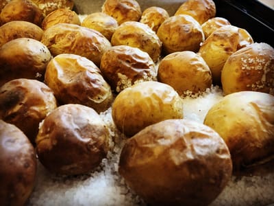 תפוח אדמה בתנור  הכי  מהיר הכי טעים