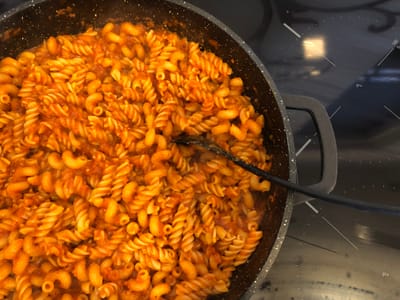 פסטה ברוטב עגבניות של אמא