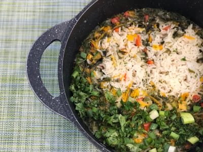 אורז עם עשבי תיבול