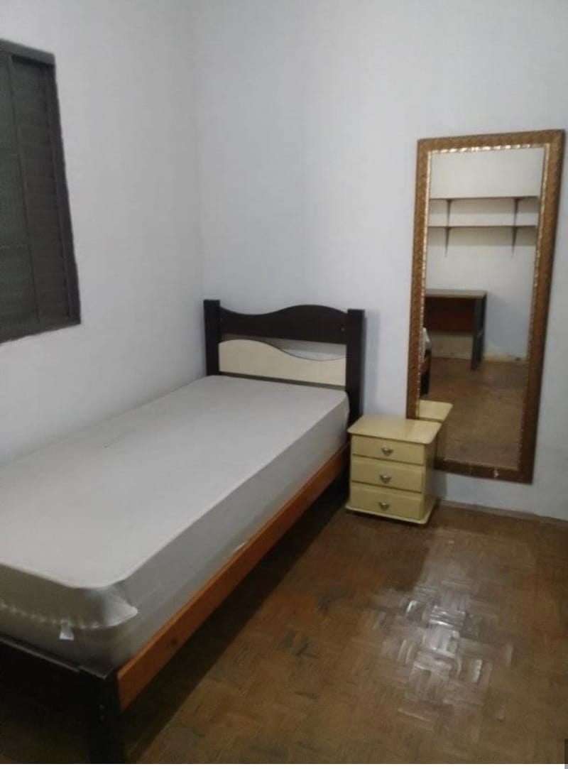 Quarto duplo com banheiro