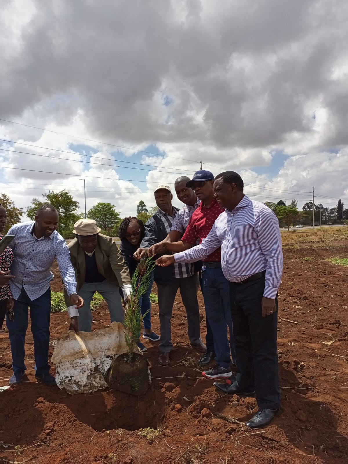 Lenana Resident's during a tree planting session after Launch of the Gate project
