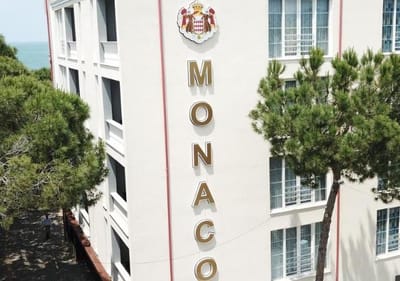 MONACO HOTEL