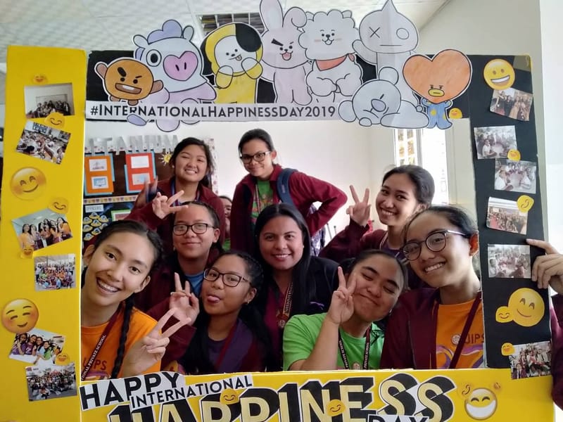 Mga Lakambini ng Titanium