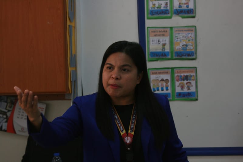 Sa Iyo'y Saludo, Walang Susuko Titser!