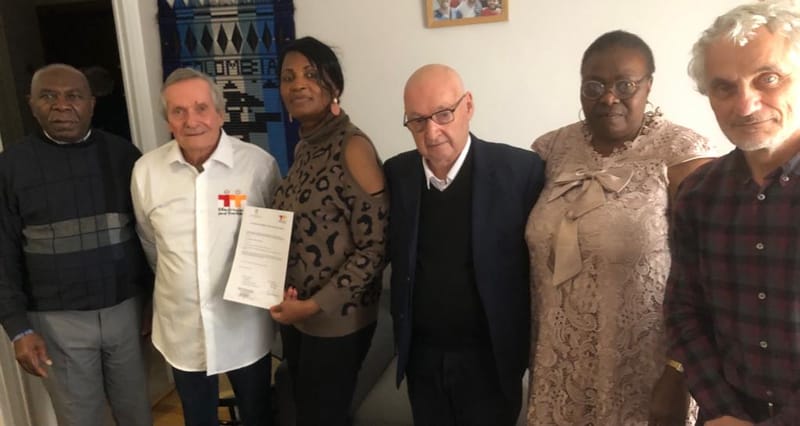 Protocole d'accord signé avec l'équipe de projet  (Boyagnano Cameroun) d'électriciens sans frontières