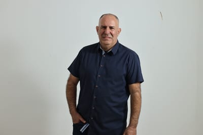 אודות image