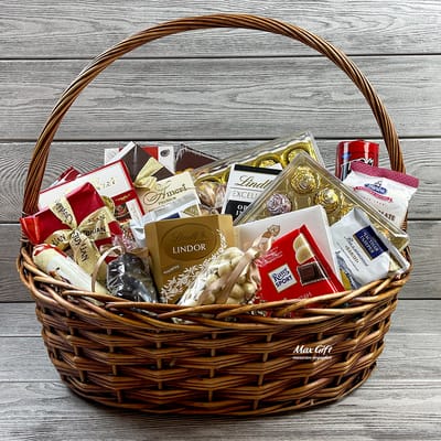 From Ordinary to Extraordinary: Elevating the Gift Hamper Game
