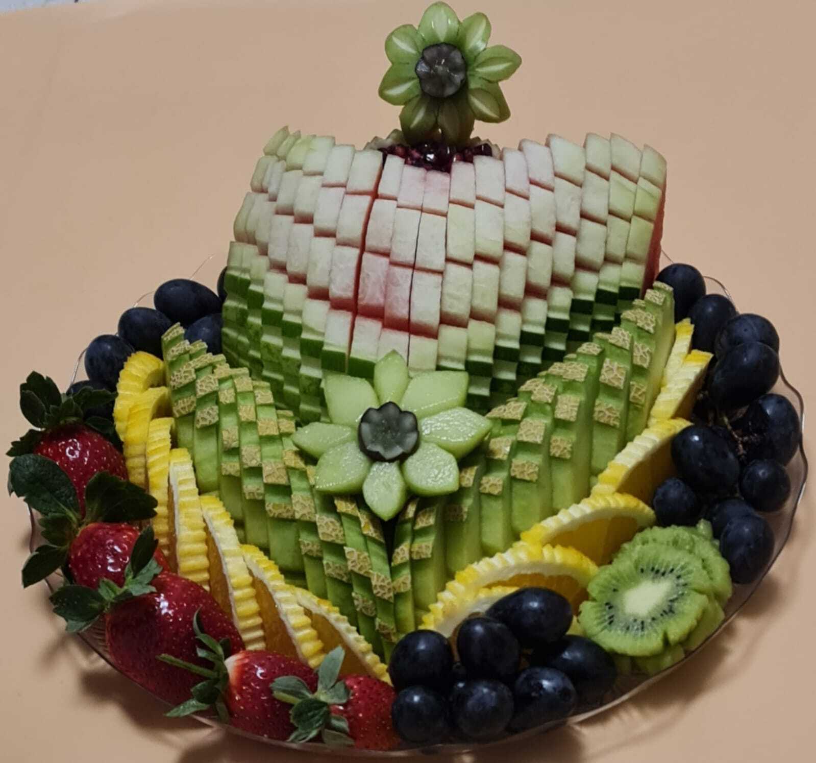  ממגוון פירות טעימים ומתוקים