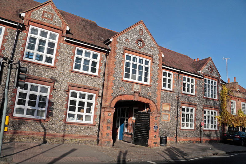 Sir William Borlase School