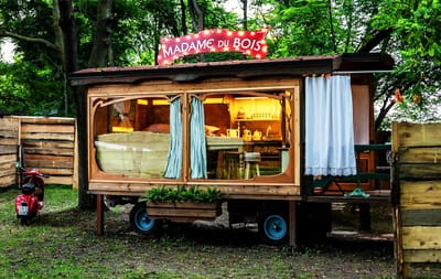 AMOREGGIARE IN UNA CAROVANA GIPSY