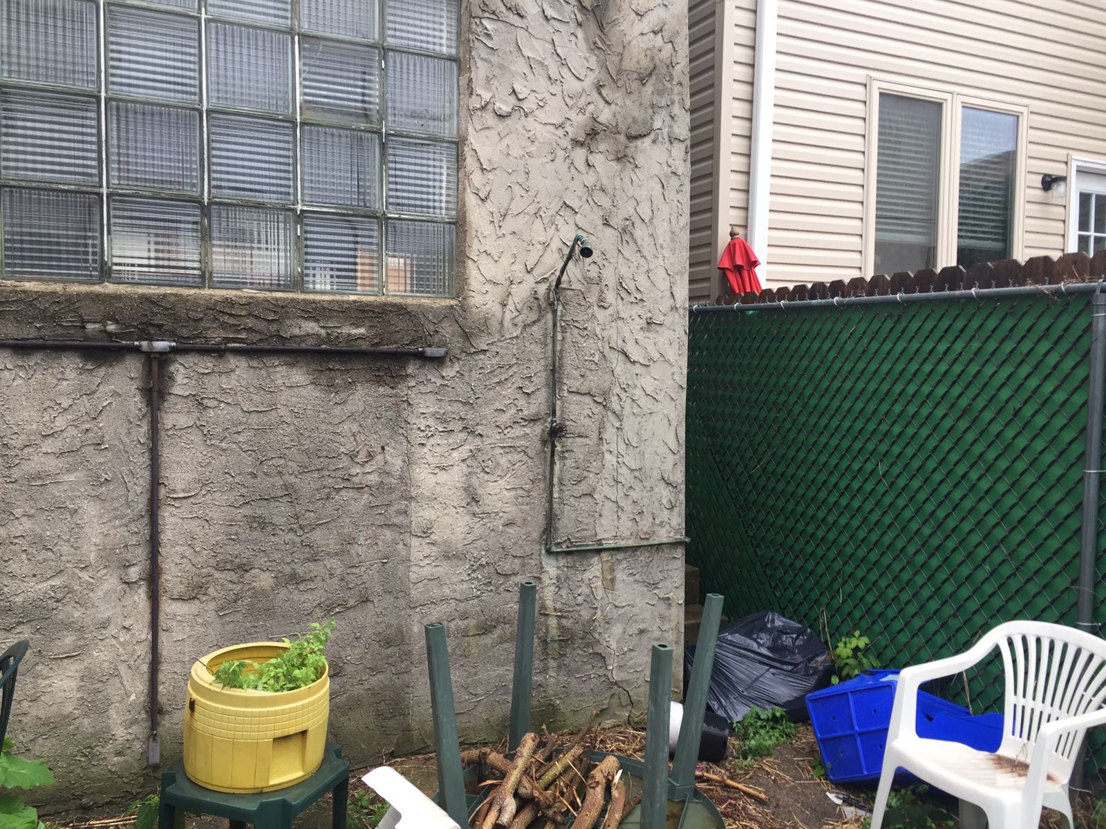 2209 E Huntingdon St