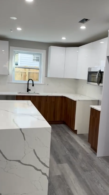 נכס בנוי ומוכן למכירה