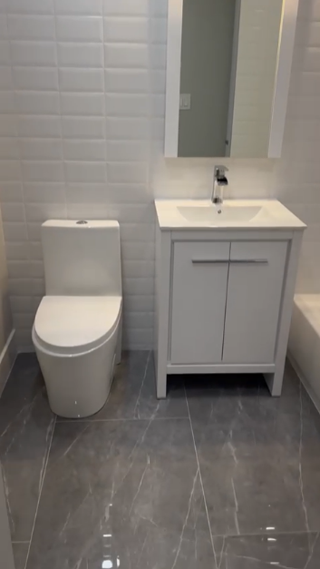 נכס בנוי ומוכן למכירה