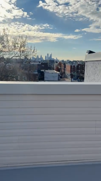 נכס בנוי ומוכן למכירה