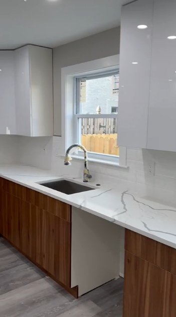 נכס בנוי ומוכן למכירה