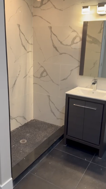 נכס בנוי ומוכן למכירה