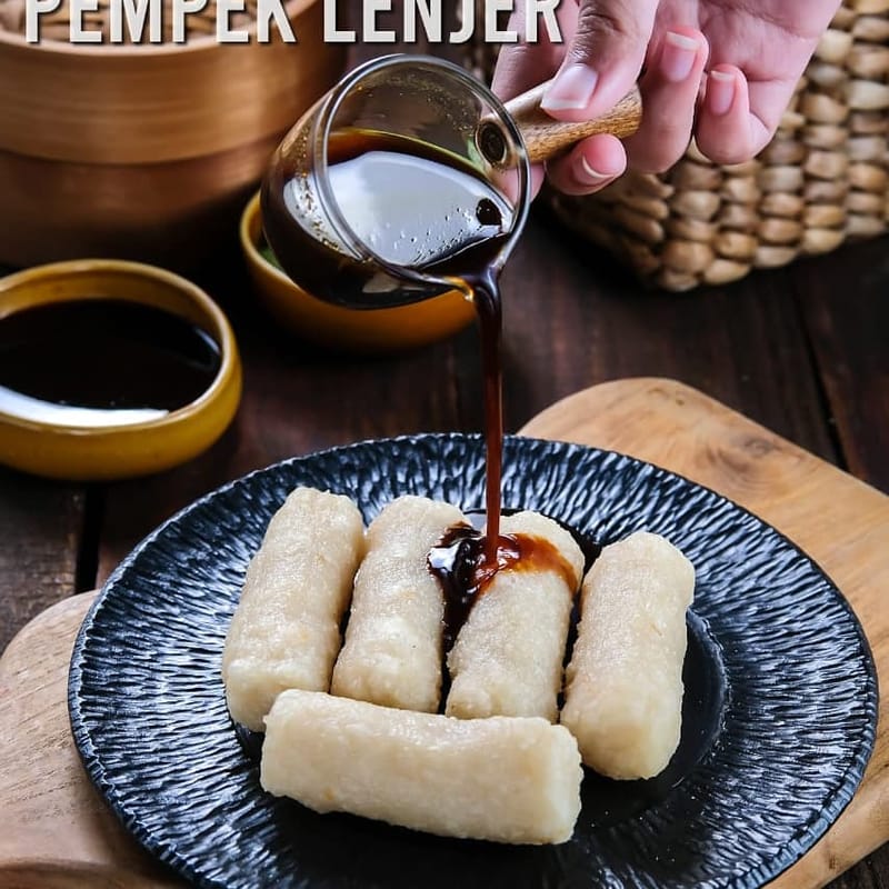 PEMPEK LENJER