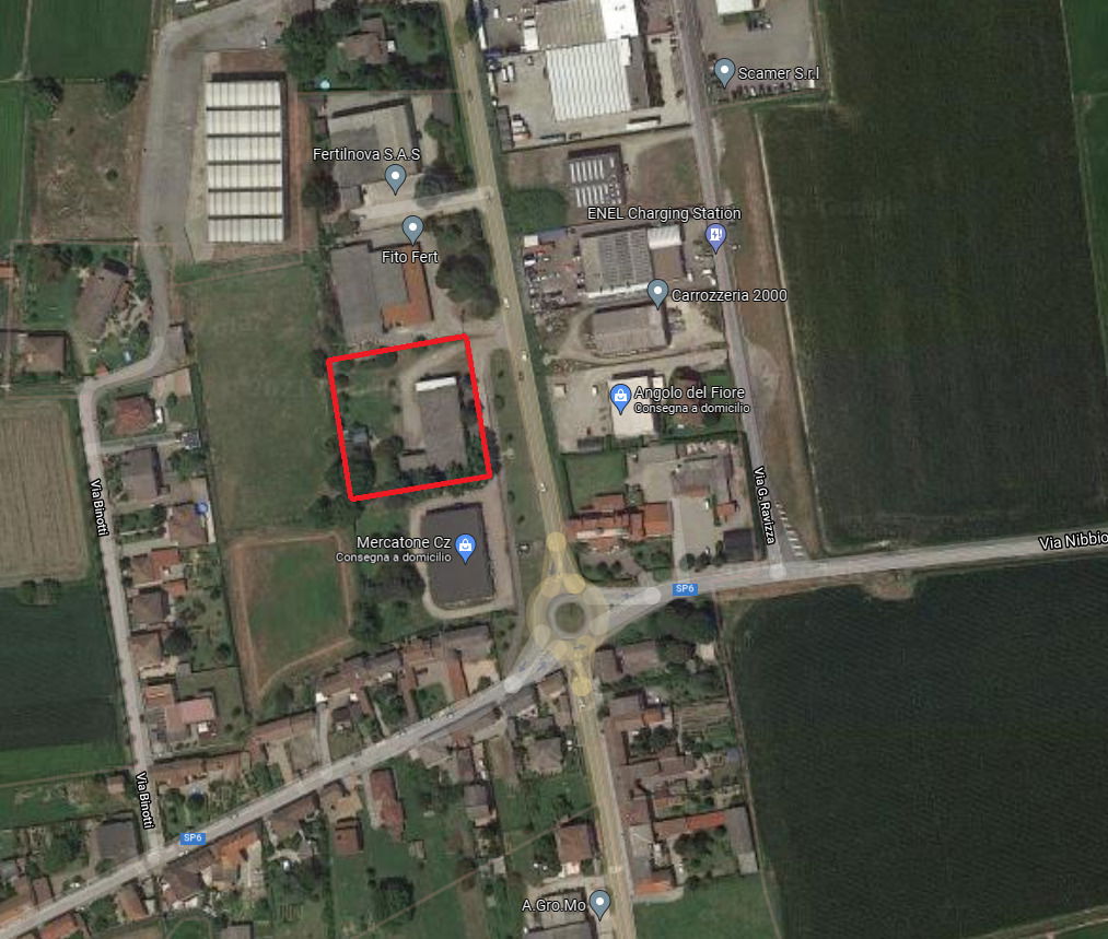 Capannone 856 mq, Abitazione 110 mq, Terreno 400 mq