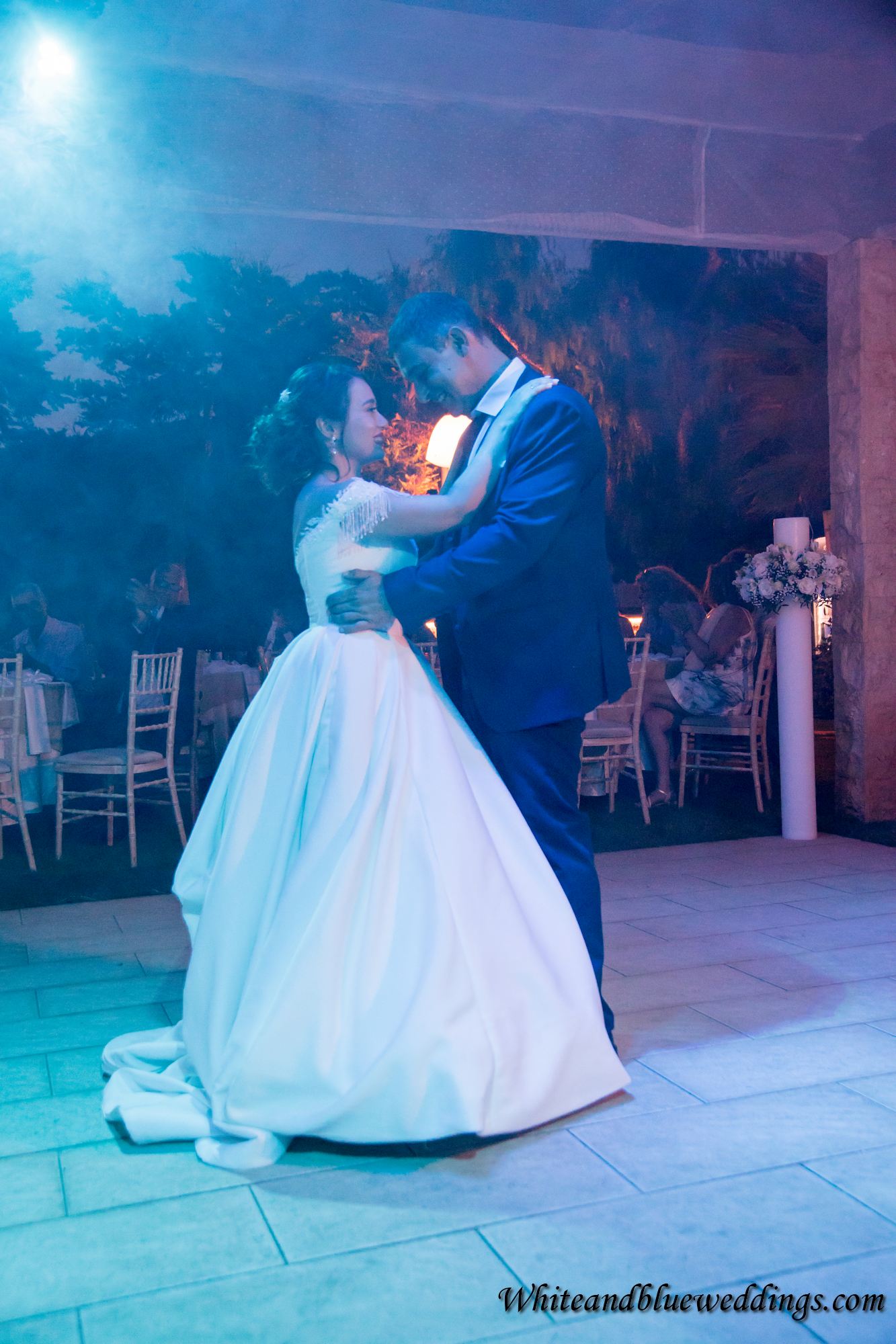 whiteandblueweddings